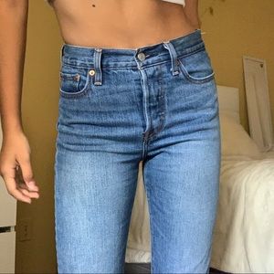 Levi skinny jeans